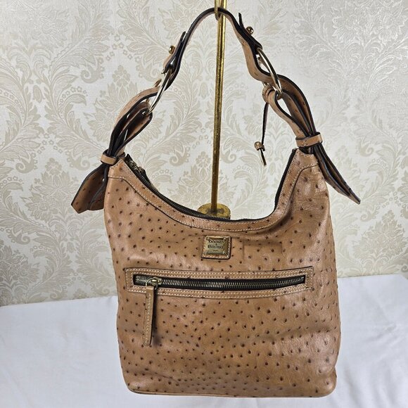 Dooney & Bourke Tan Ostrich Hobo Shoulder Bag Top Zip Close Single Strap Vintage - Picture 1 of 16